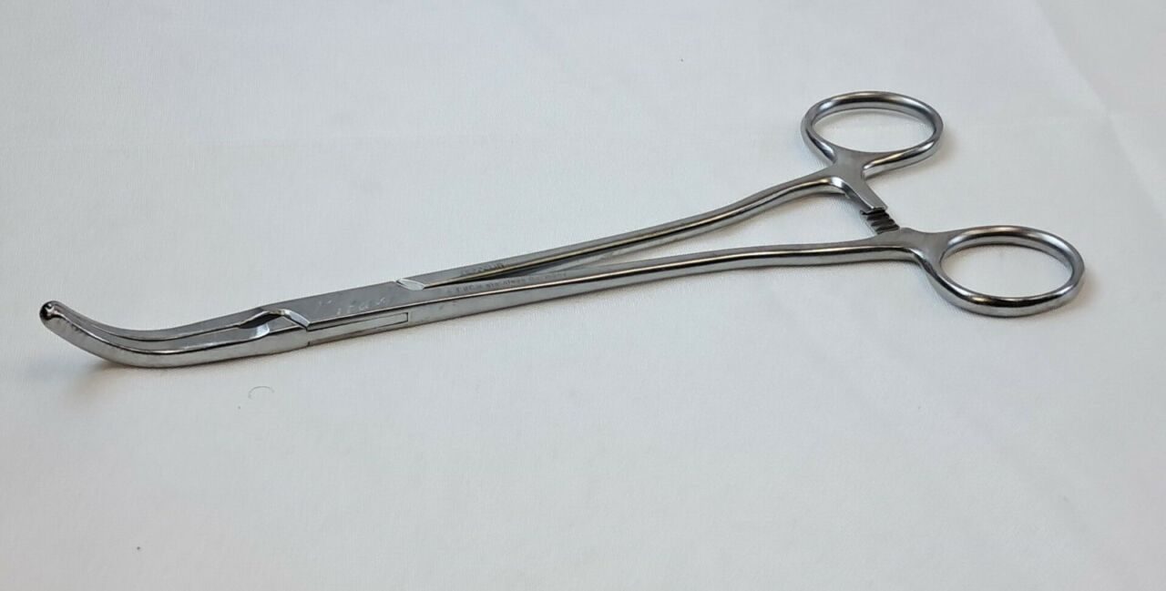 COOPER SURGICAL 160.72.210 Hysterectomy Clamp 8-1/2in Curved — photo 2