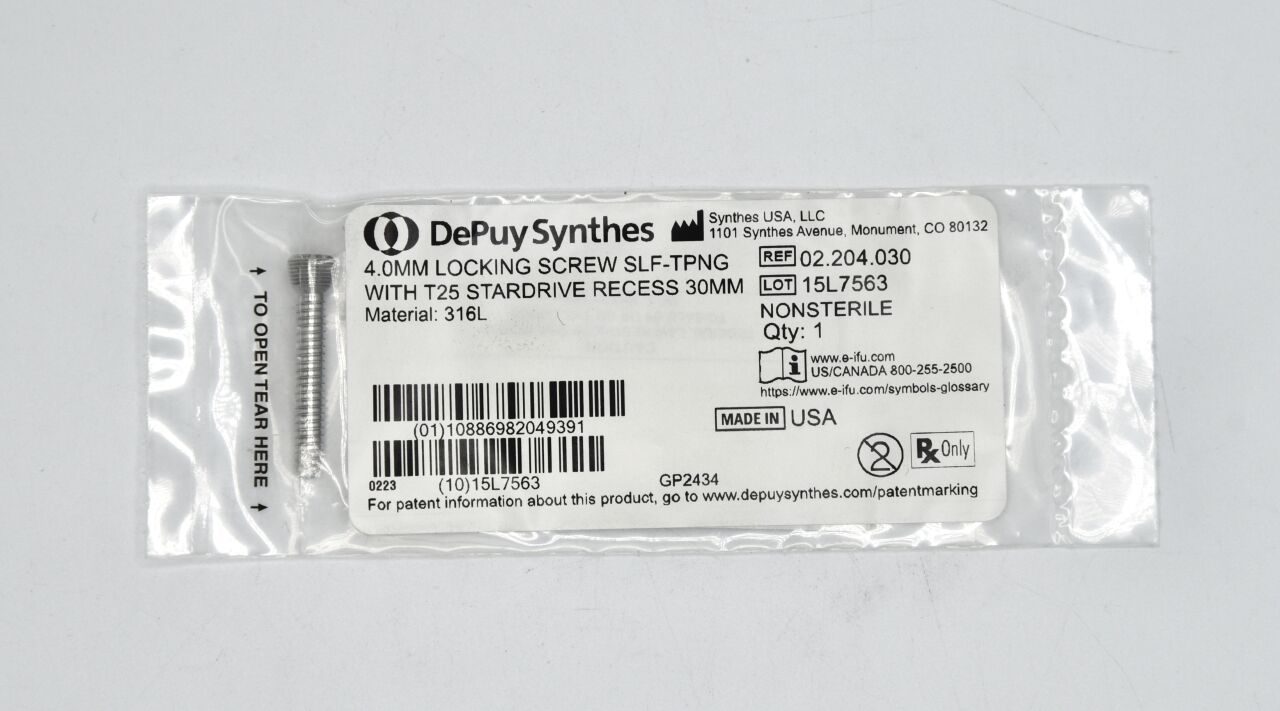SYNTHES 02.204.030 Depuy Locking Screw with T25 StarDrive Recess
