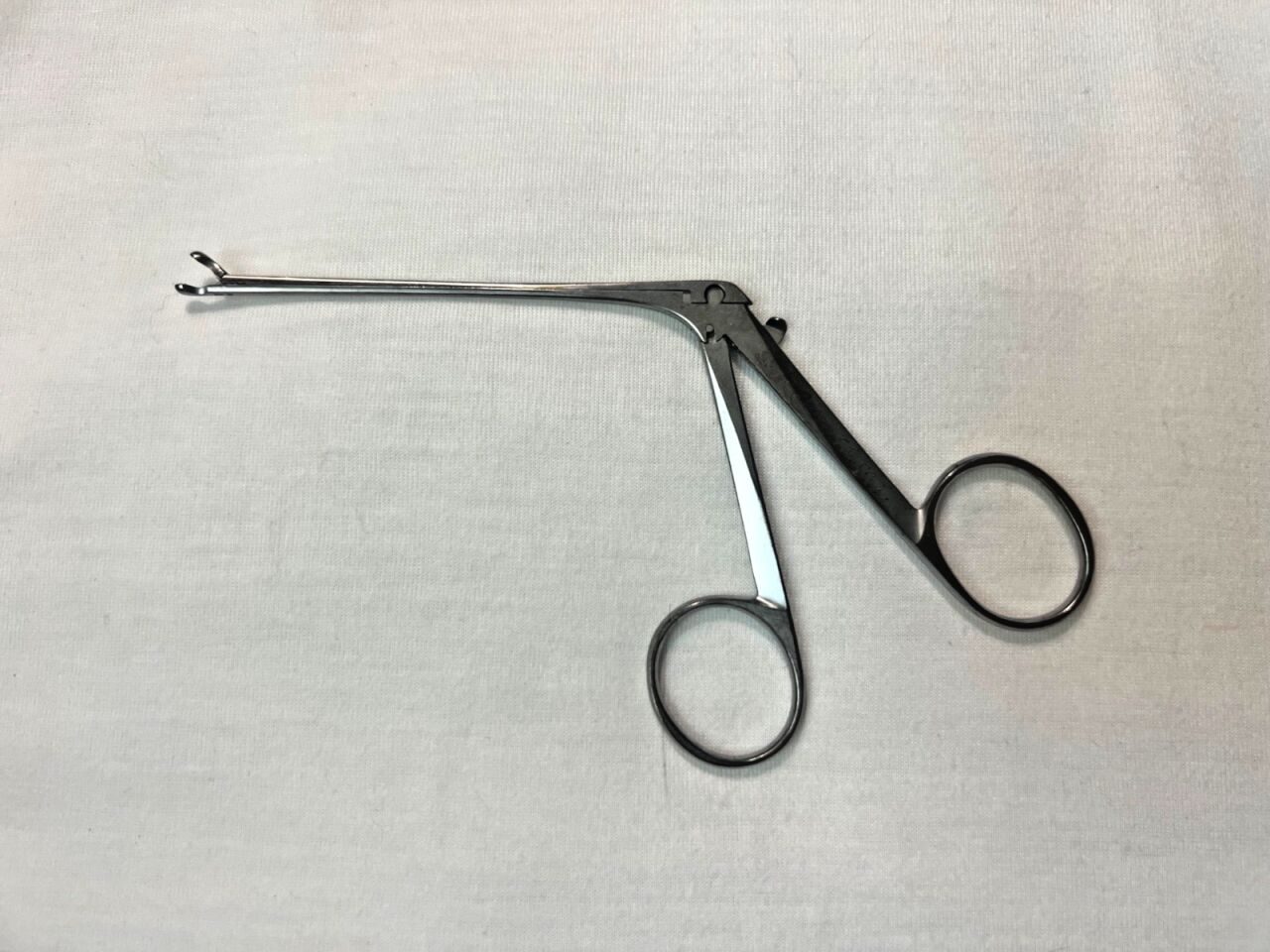 SSI ULTRA 61-0122 Hartman-Herzfeld Cup Forceps — photo 1