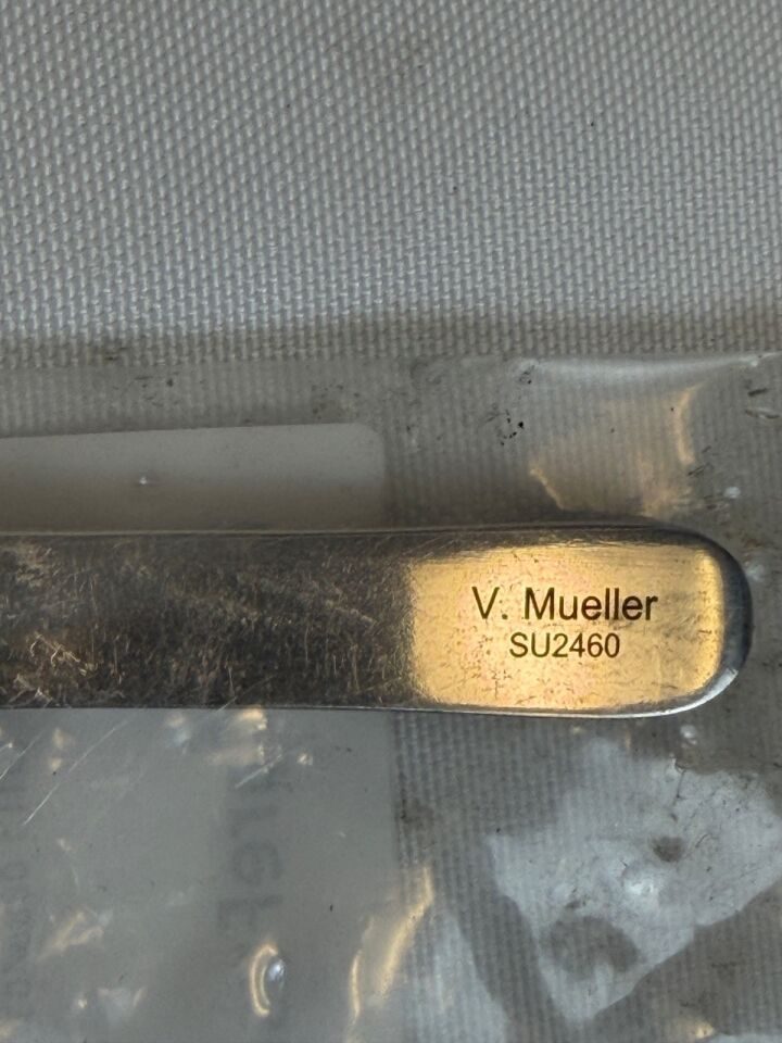 V. MUELLER SU2460 Russian Tip Fenestrated Jaws 9" Mayo-Russian Forceps — photo 3