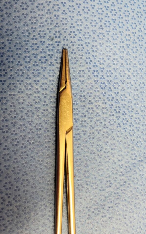 AESCULAP BM026R DuroGrip Needle Holder 8" — photo 3