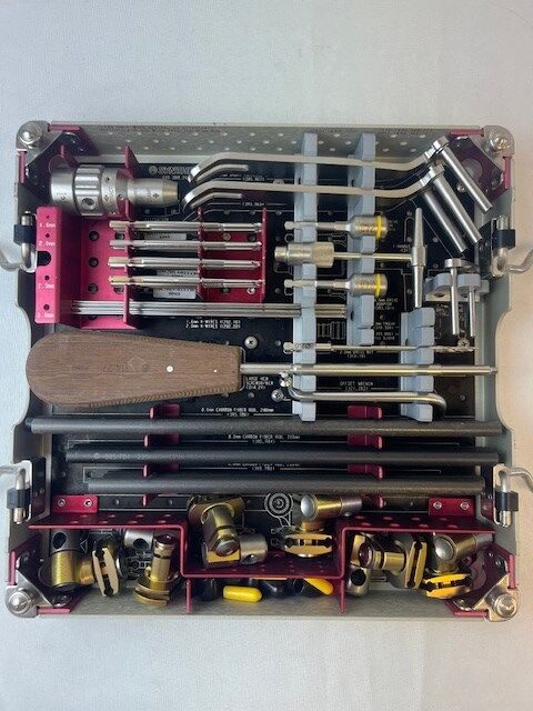 SYNTHES 690.388 Radius Fixator Set — photo 2