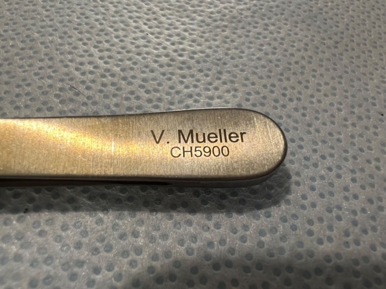V. MUELLER CH5900 DeBakey Vascular Tissue Forceps 6-1/4" — photo 2