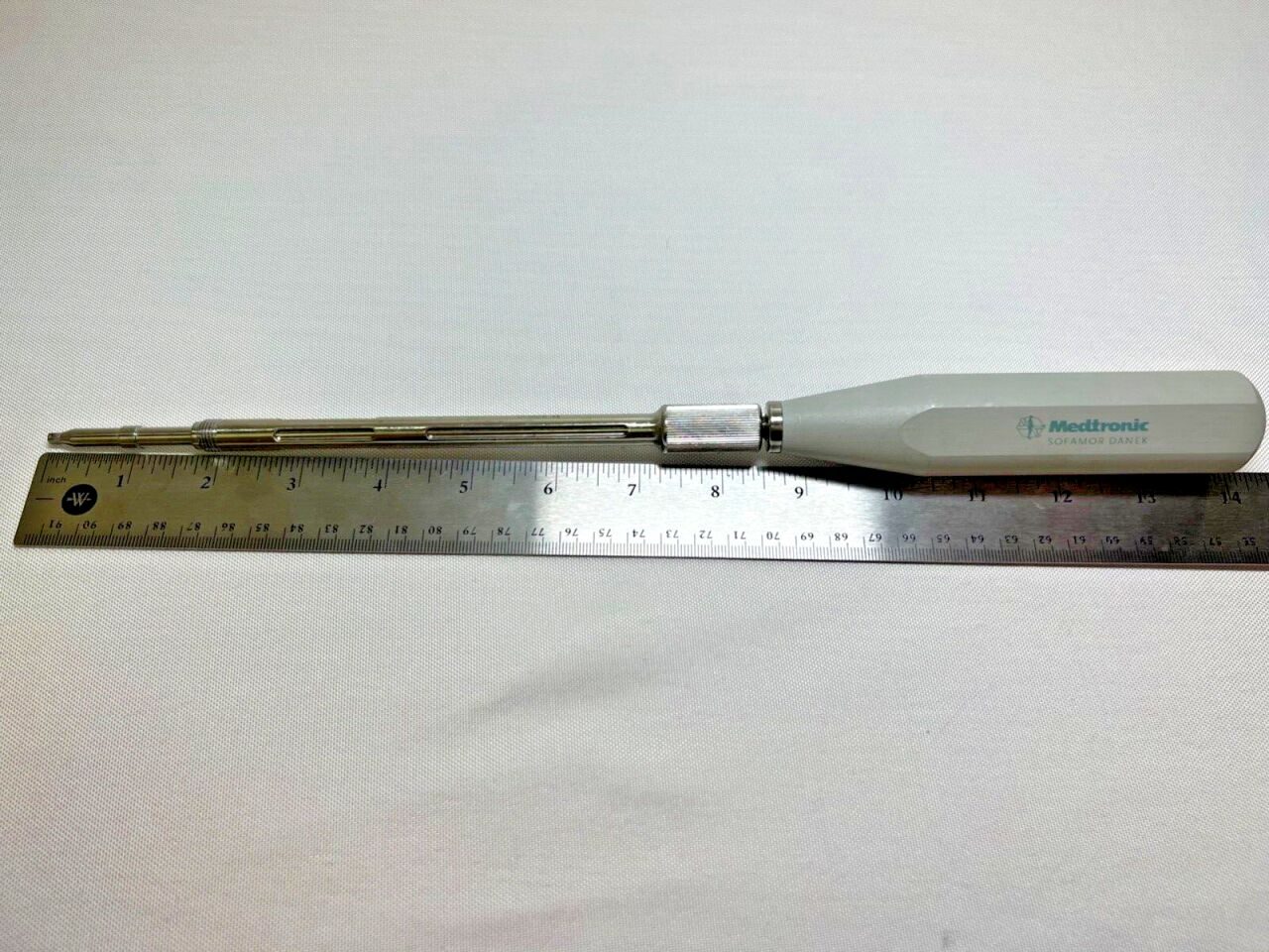 MEDTRONIC 807-050 Multi-Axial Hexagonal Driver w/ Handle — photo 4