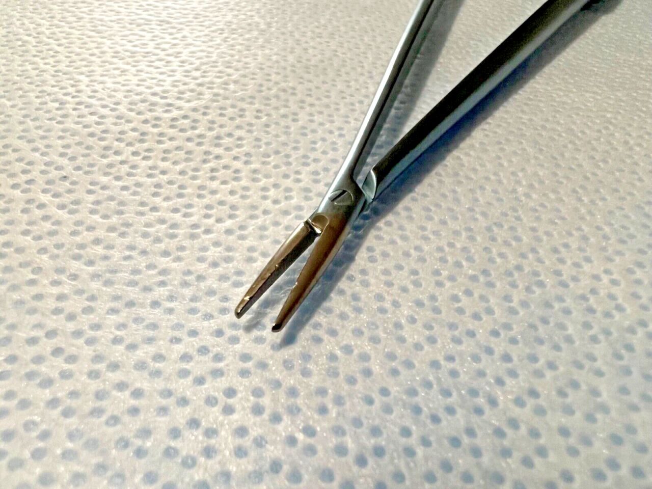 SSI ULTRA 55-2543T Titanium Jacobson Needle Holder Straight w/ Lock 10" Length — photo 3