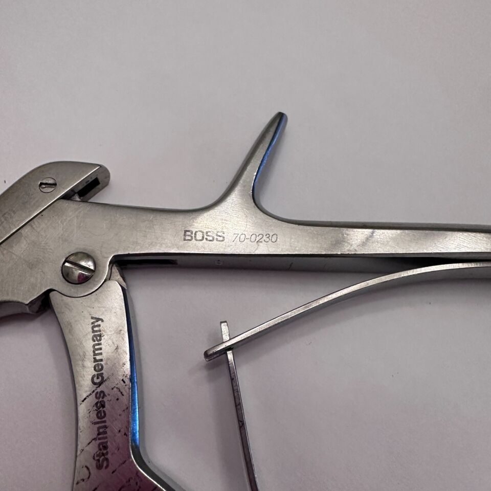 BOSS SURGICAL 70-0230 Micro Kerrison Rongeur 2mm x 40deg Up x 7" — photo 3