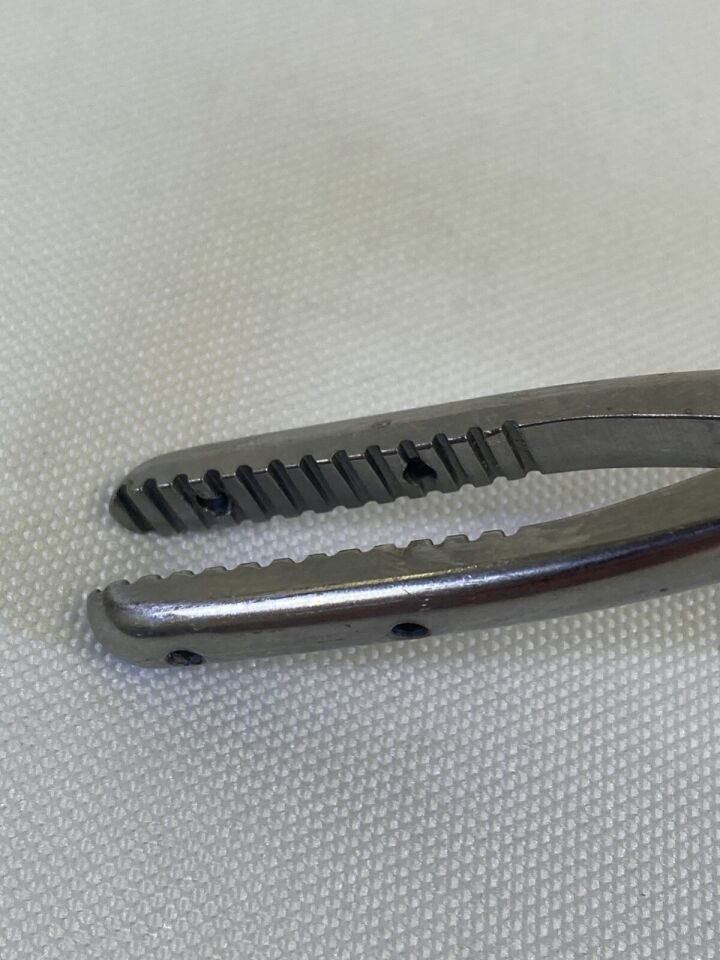 ARTHREX AR-1233 Angled Drill Guide Clamp Orthopedics Trauma — photo 3