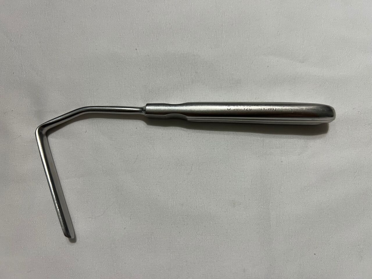 SYNTHES 386.92 Retractor 8mm X 60mm — photo 1