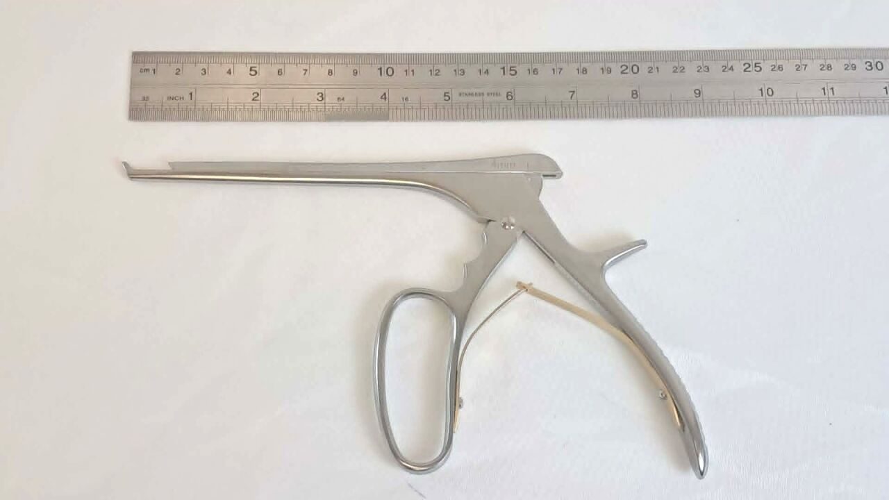 V. MUELLER NL4281-064 Ferris-Smith Kerrison Rongeur Straight 4mm 6" — photo 6