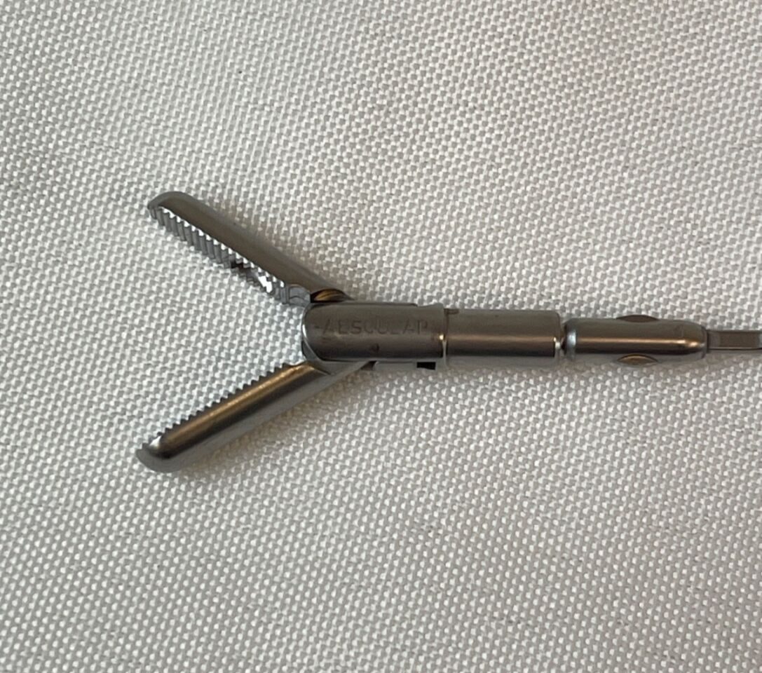 AESCULAP PO735R Laparoscopic Bullet Nose Grasper Insert 5mm x 36cm — photo 3