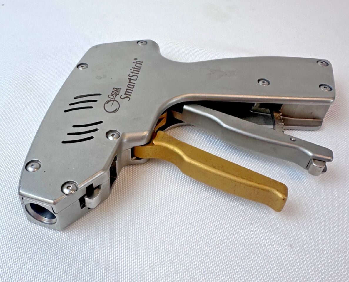 ARTHROCARE OM-8000 Opus SmartStitch Handle — photo 5
