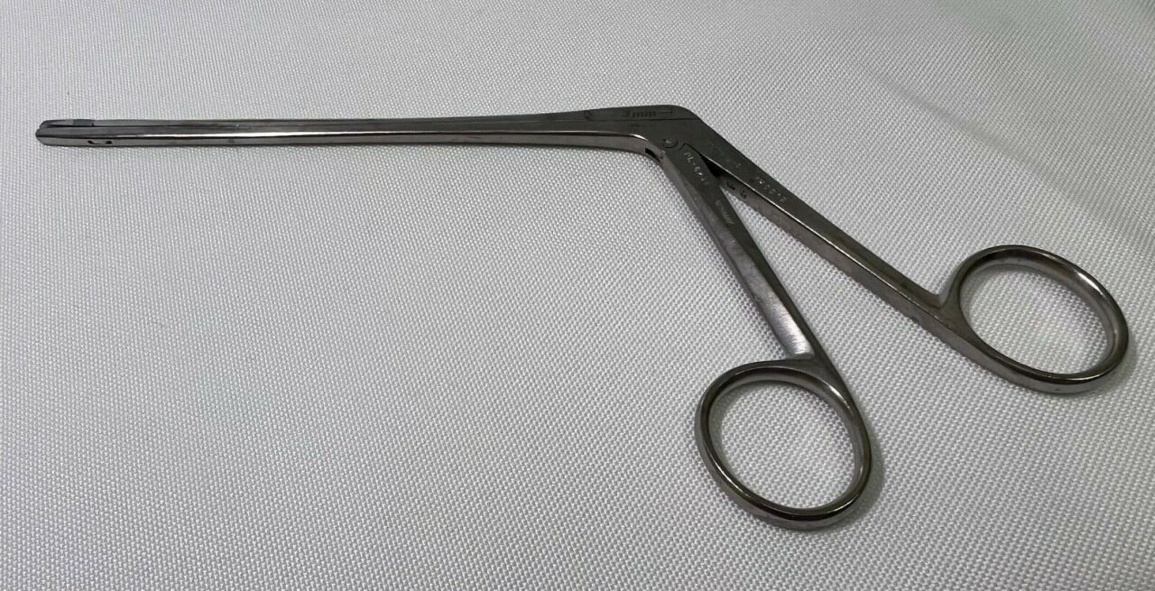 V. MUELLER NL6230 3mm x 10mm Bite Delicate Straight Spinal Rongeur — photo 1