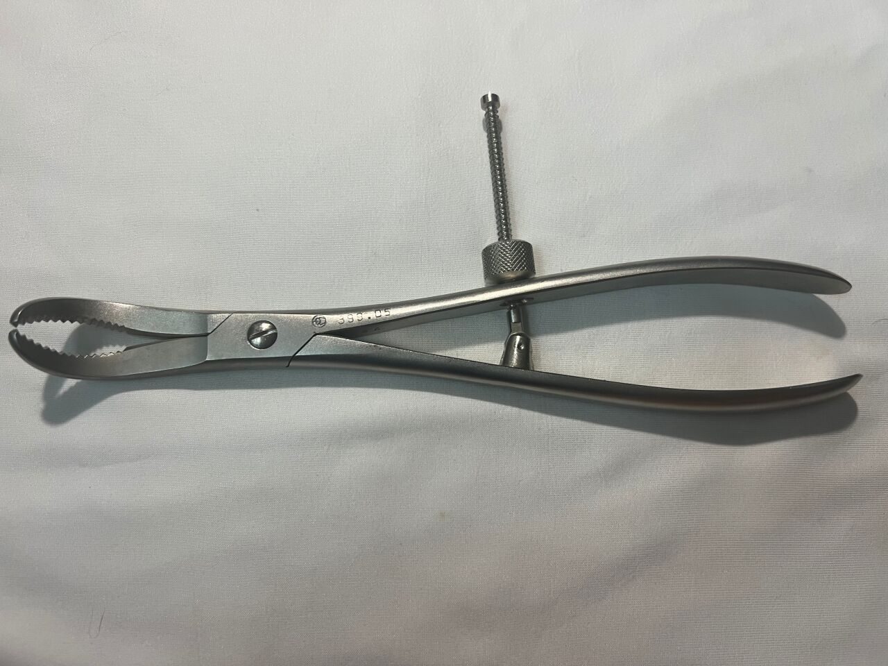 SYNTHES 399.05 Serrated Reduction Forceps w/ Speed Lock — photo 1