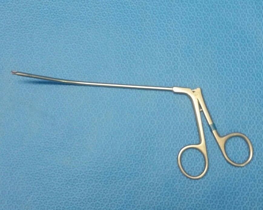 STRYKER 300-034-602 3.4mm Hooked 30deg Left Arthroscopy Hook Scissor Forcep — photo 2