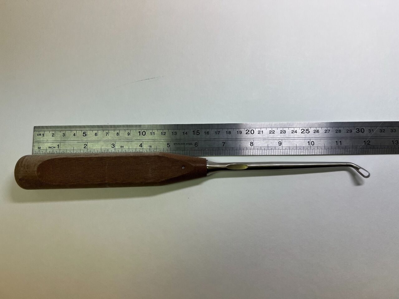 SYNTHES Curette 389.757  5mm Angled Right