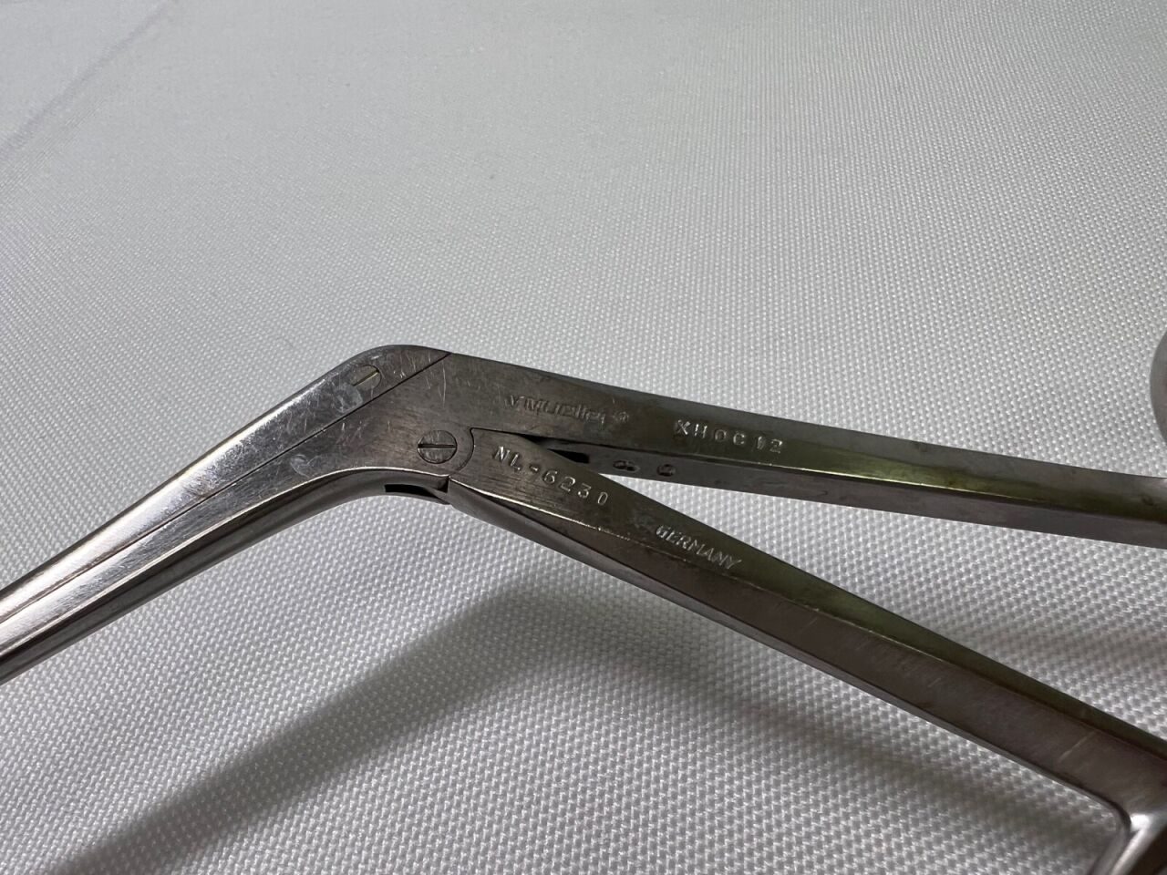 V. MUELLER NL6230 3mm x 10mm Bite Delicate Straight Spinal Rongeur — photo 2