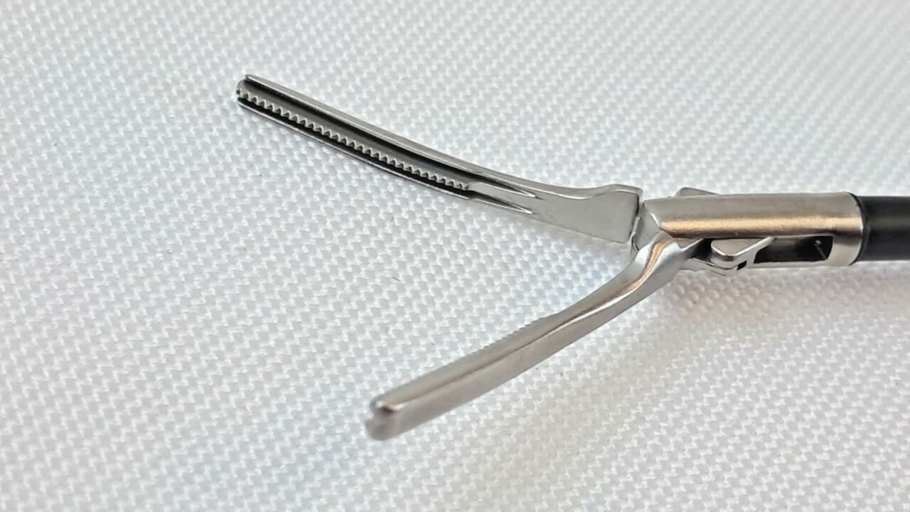 R. WOLF 8393.3237 5mm x 35cm Monopolar Laparoscopic Dabakey Grasper Curved — photo 5